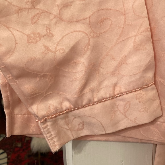 Oscar del Renta pink label pajamas - Picture 5 of 7